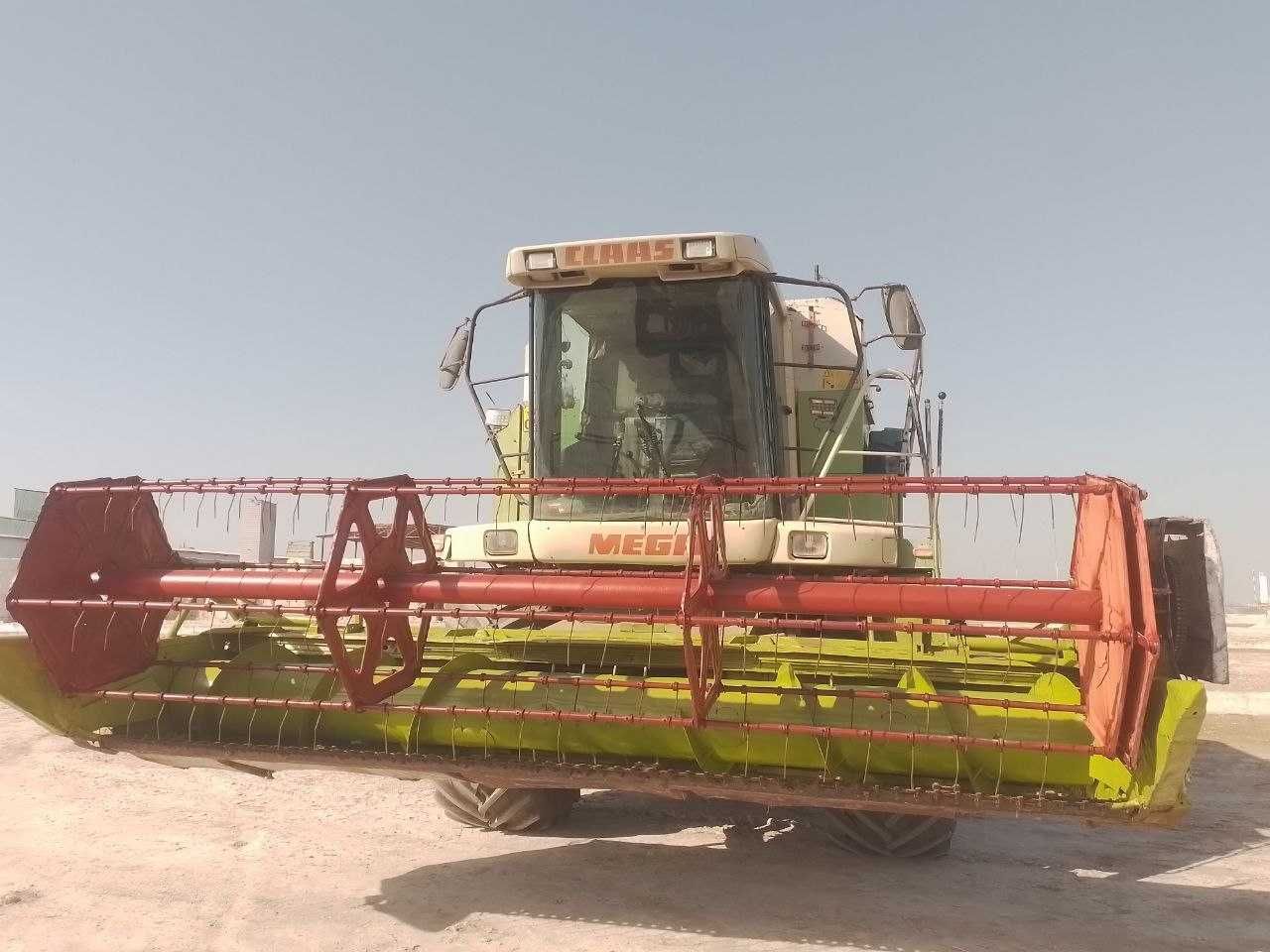 Kombayin. Mega claas 204