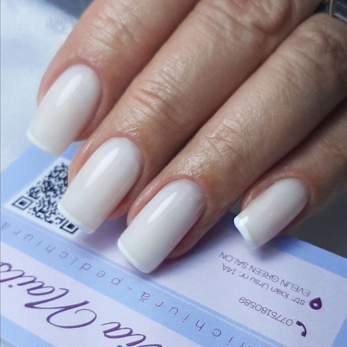 unghiute cu gel sau semi