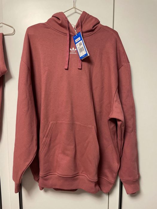 Set Adidas nou cu eticheta