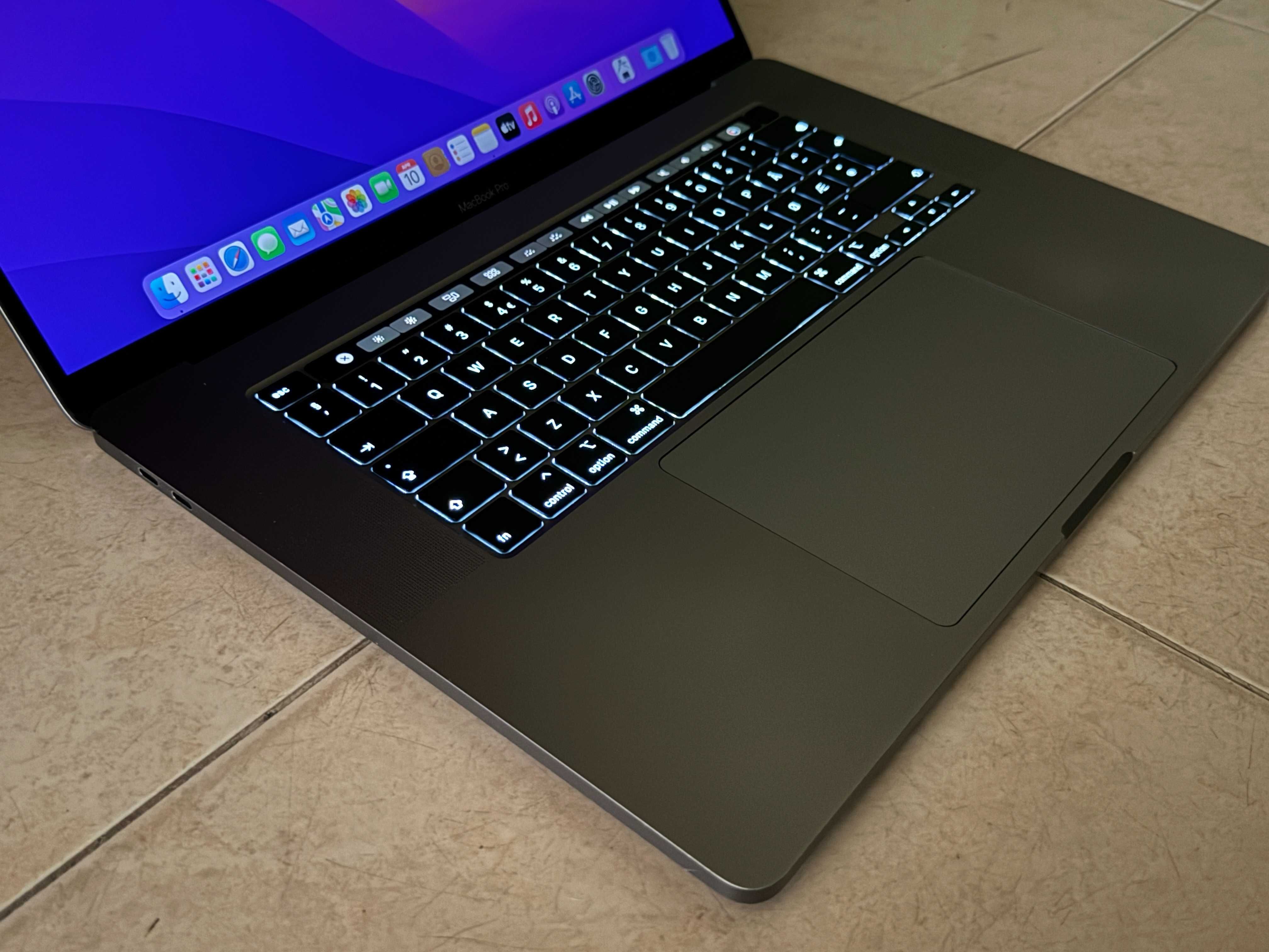 Core i9 Apple MacBook Pro 16 2019 32GB RAM/1TB SSD/Radeon Pro 5500M