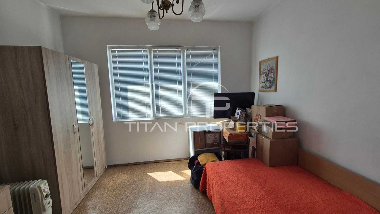 Продава се Тристаен апартамент в Пазарджик, Запад - 84 кв.м за 914 €/кв.м - Снимка #3