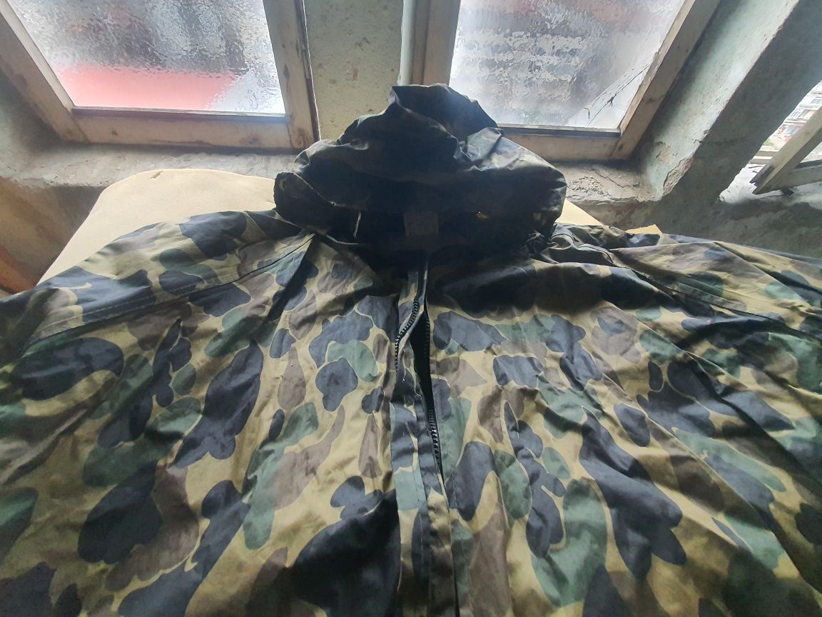 Камуфлажни дрехи