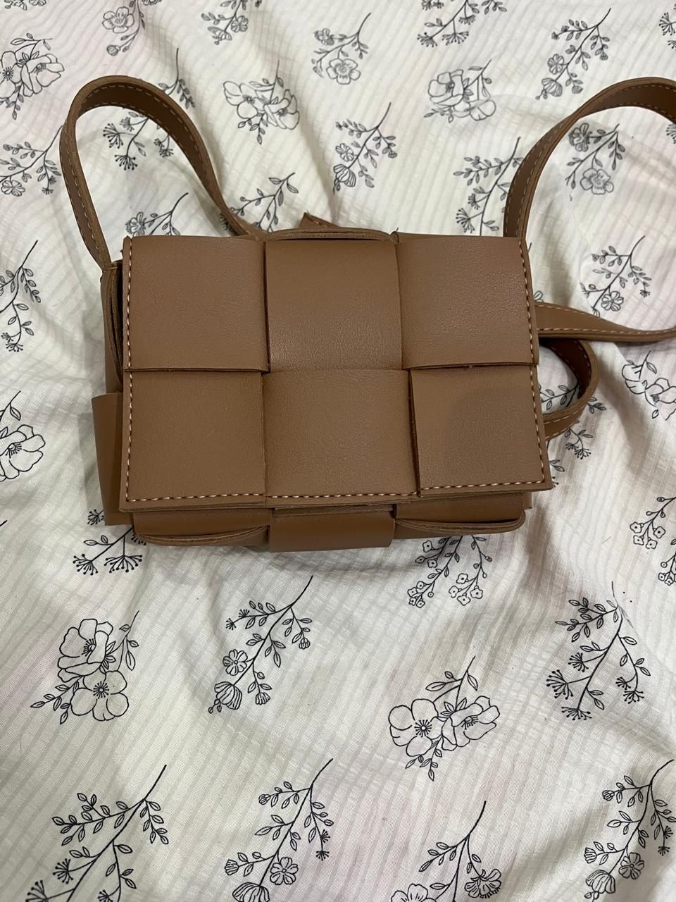 Срочно продам сумку в стиле Bottega