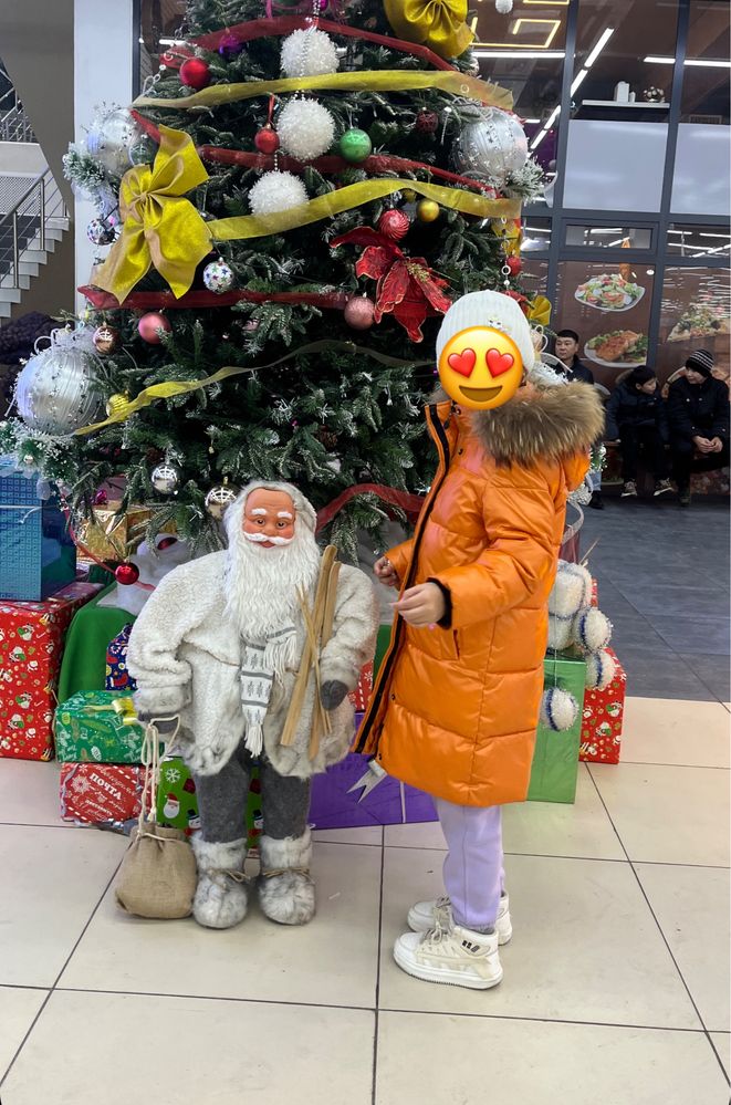 Пуховик на девочку