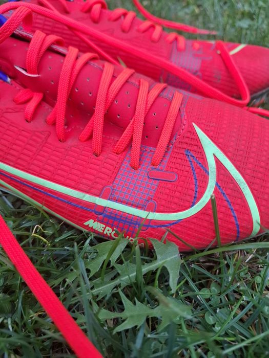Ghete Nike fotbal marimea 42