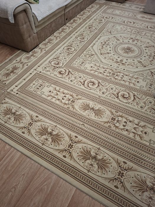 Продам ковер полторамилионник