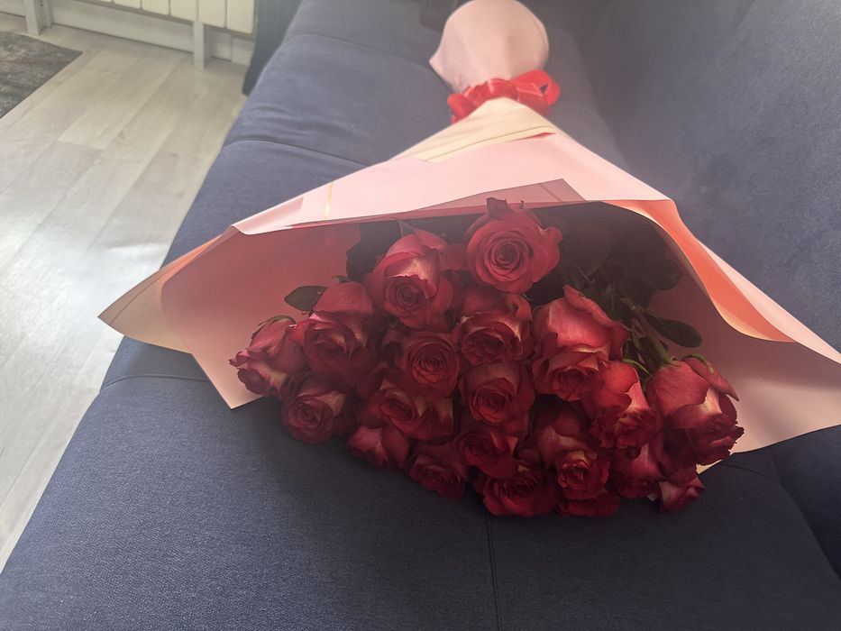 Цветы свежие 1 метровые , 21 шт