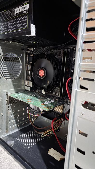 Unitate pc office gaming cu windows 11