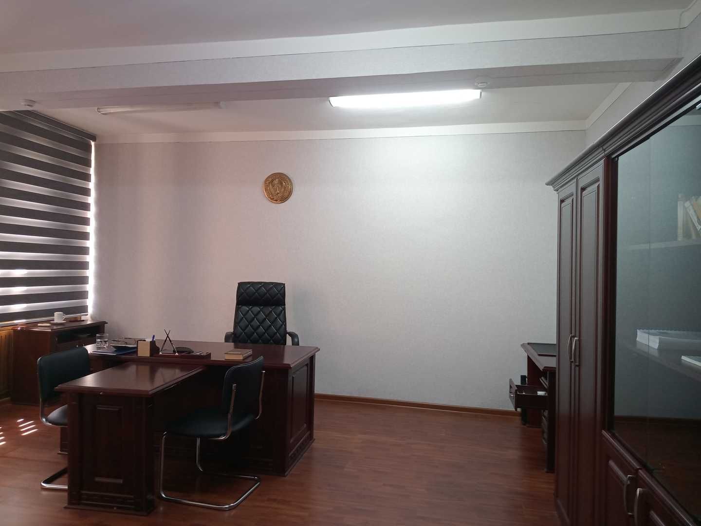 Yu  Продаются офисы - 453кв.м. полностью этаж, напротив Алайского