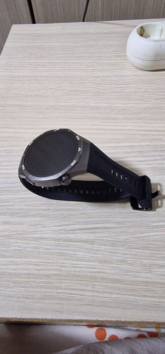 Huawei GT5  PRO smartwatch