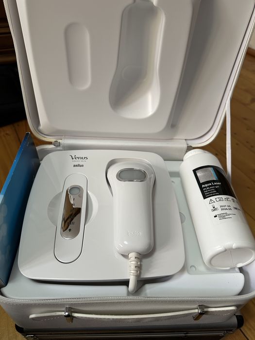 Aparat epilare-IPL Braun Gillette Venus Naked Skin