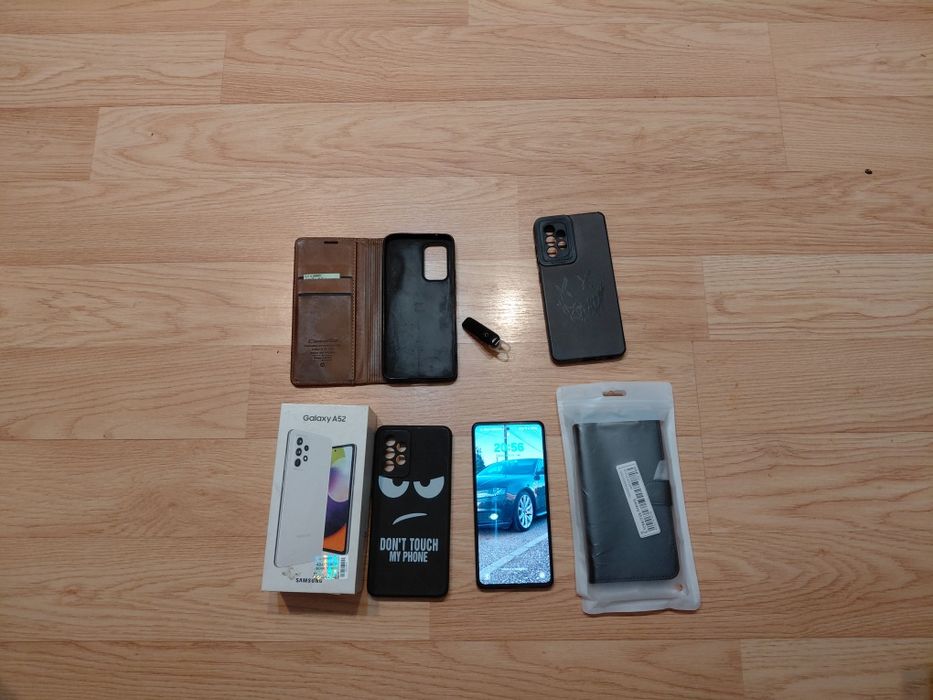 Samsung cu casca Bluetooth și husa ca nou și căști acer noi