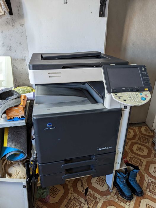 принтер konica minolta