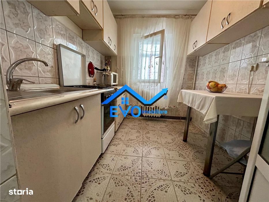 Apartament de inchiriat cu 2 camere, decomandat, 53 mp, zona Dacia