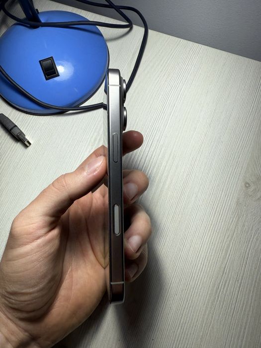 iPhone 16 Pro 512 GB Natural Titanium