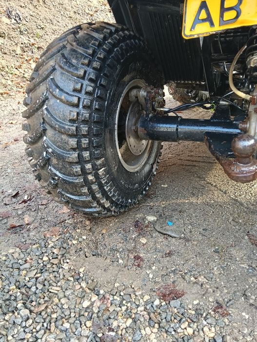 Vând ATV linhai 300
