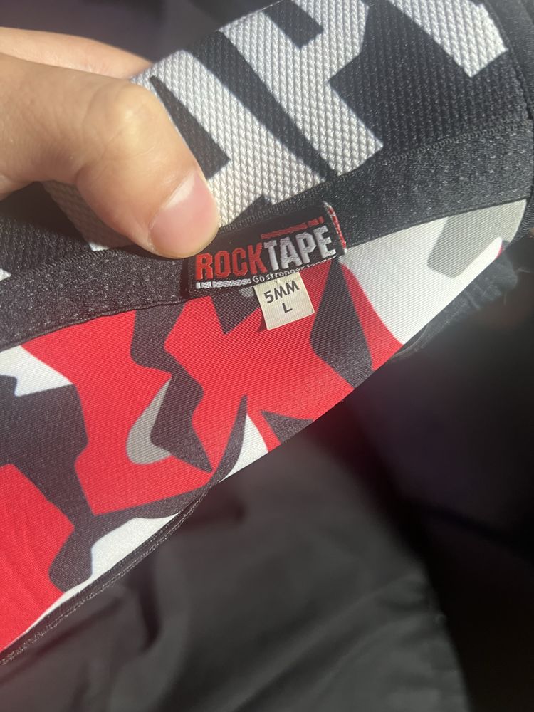 Почти новые Rocktape L – идеальны для штанги и зала