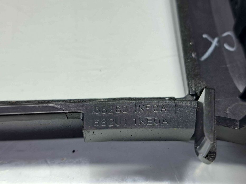 Grila aerisire centrala Nissan Juke [Fabr 2010-2014] Hatchback 68260-