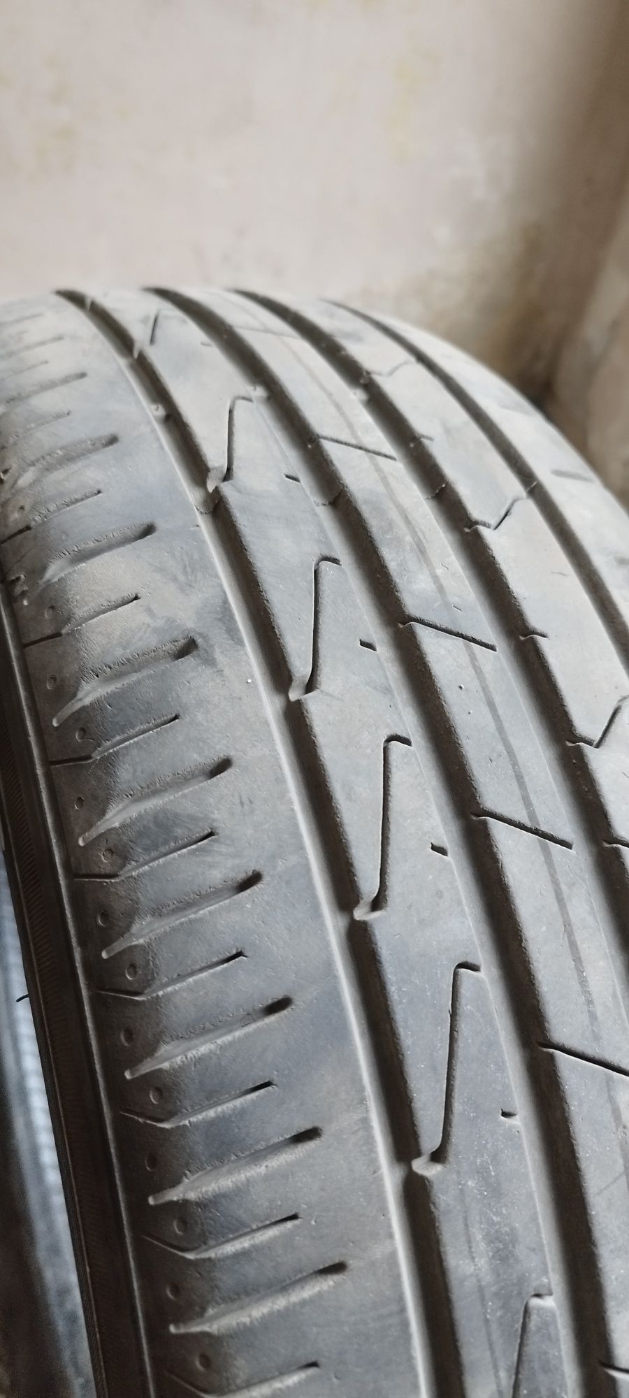 Летни гуми 185/60 R15