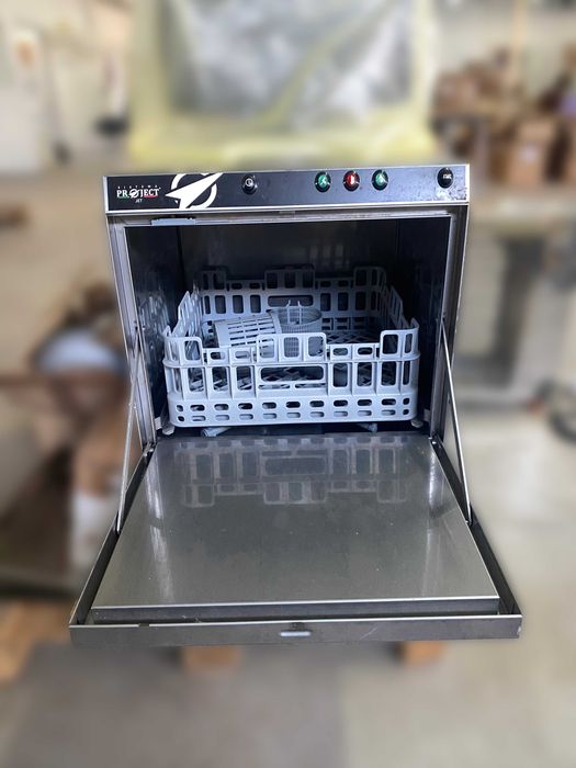 Masina de spalat pahare