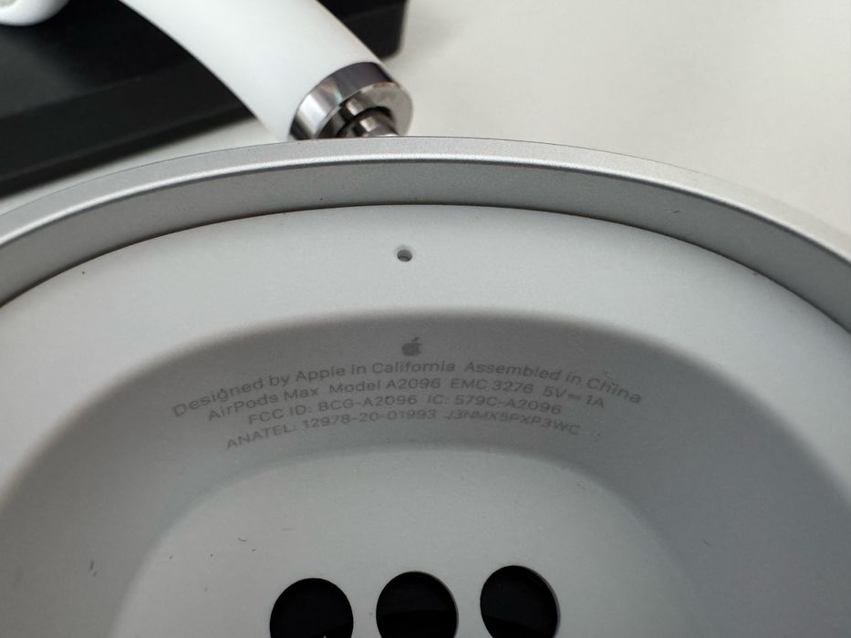 Apple AirPods Max. ca noi, în garanție.