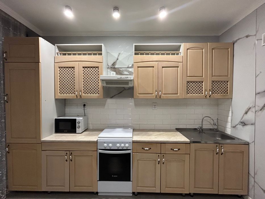 Кухонный гарнитур с плитой (без микроволновки)