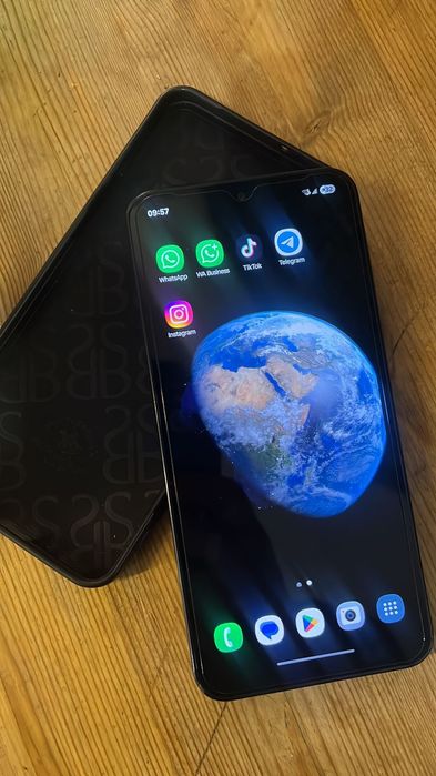 Самсунг А17 продам 128гб