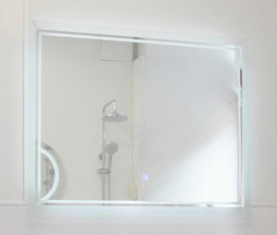 Огледало за баня с лед осветление