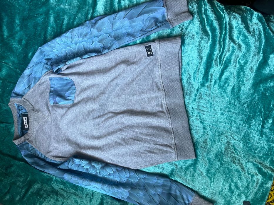 Блуза с дълаг ръкав М размер