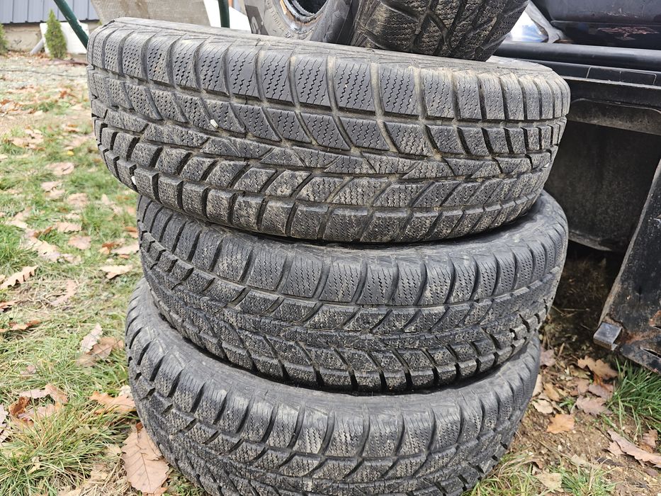 Cauciucuri iarna 205 70 R15 M+S Hankook