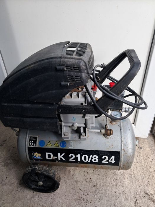 Vând compresor aer 24 litri