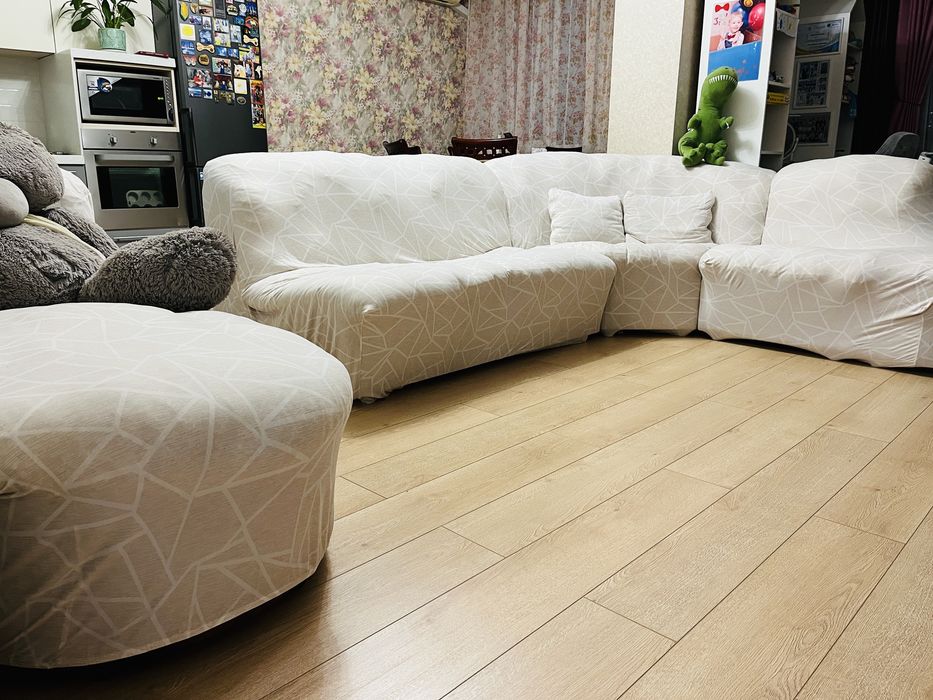 Чехлы на диваны и кресло