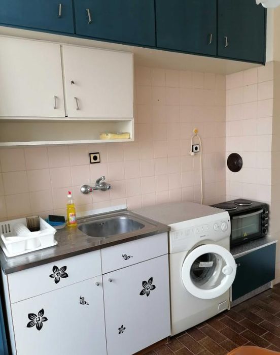 Двустаен апартамент под наем в кв. Въстанически