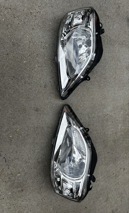 Set faruri Dacia Logan 1 Facelift  Far stanga Far dreapta