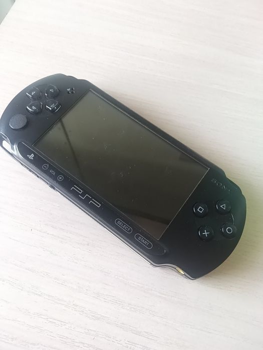 Psp e1008 отдам только в руки