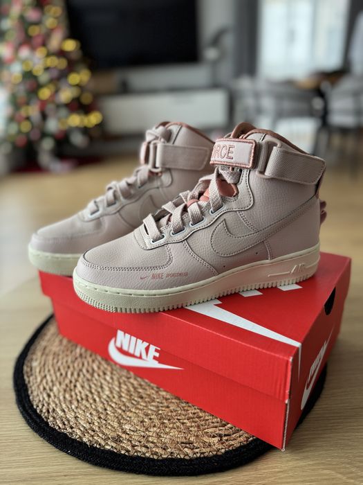 Дамски кецове Найк еърфорс 1 Women Shoes Nike Airforce 1