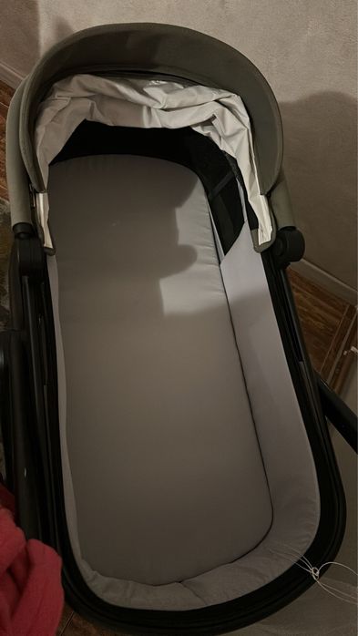 Cărucior Coccolle tip landou – stare foarte bună