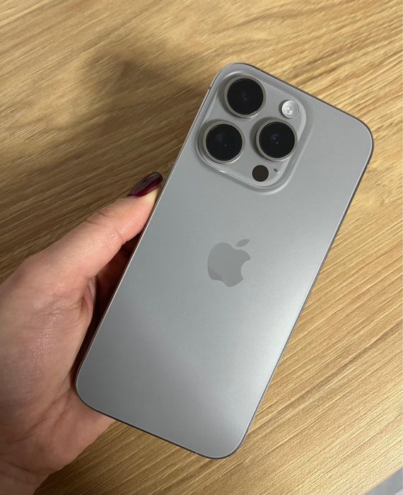 iPhone 15 PRO 256 GB