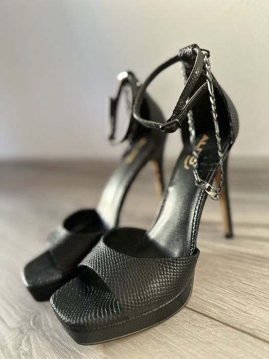 Vand pantofi aldo