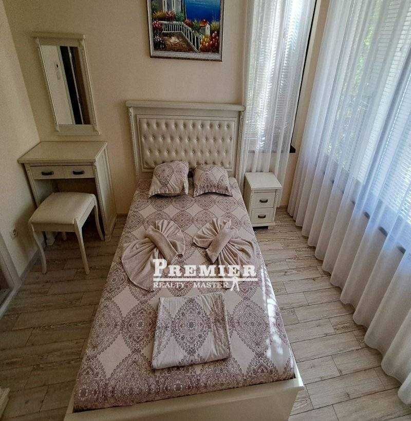 Продава се Многостаен апартамент в к.к. Слънчев бряг - 145 кв.м за 1594 €/кв.м - Снимка #18