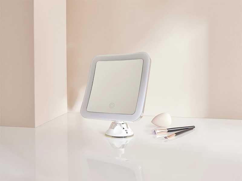 НОВО! Козметично огледало квадрат 5х LED Touch с вакуум
