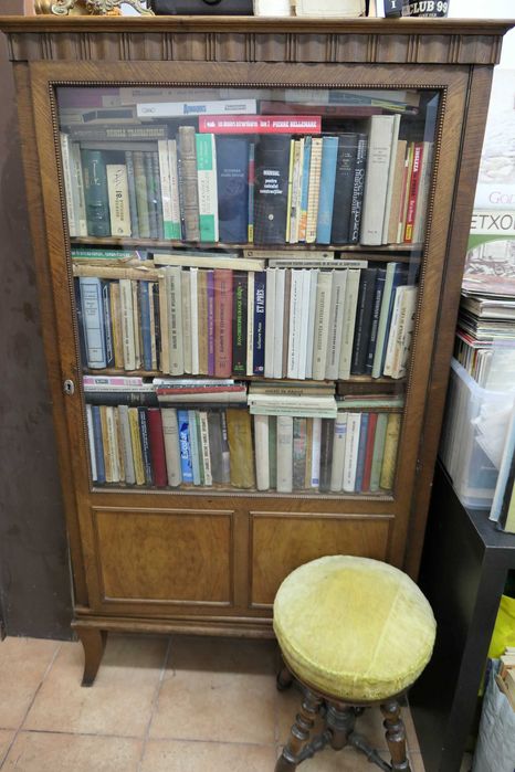 Vitrina Thoner Radauti Bucovina Mobila Lemn Masiv Act cumparare 1930