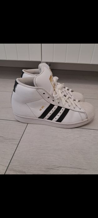 Adidasi ghete adidas super star marime 35 36 cu cm