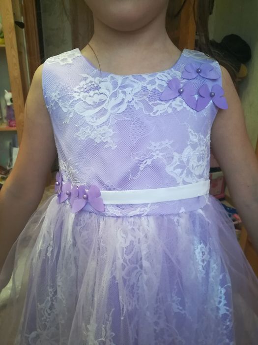 Нарядные платья праздничные