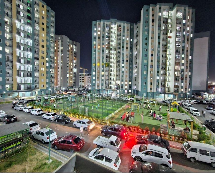 Kvartiraga qiz kerak