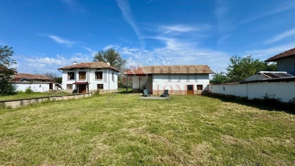 Продава се Къща в с. Ресен, Област Велико Търново - 120 кв.м за 542 €/кв.м - Снимка #3