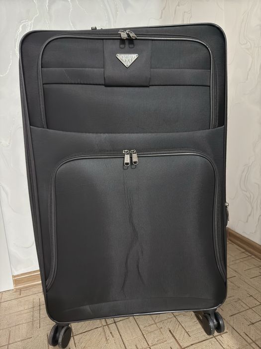 Продам чемодан, в отличном состоянии.