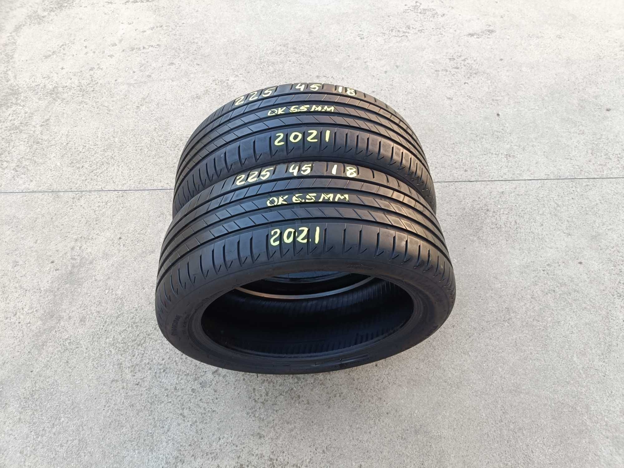 Doua anvelope de vara 225 45 18 bridgestone turanza T005 dot 2021