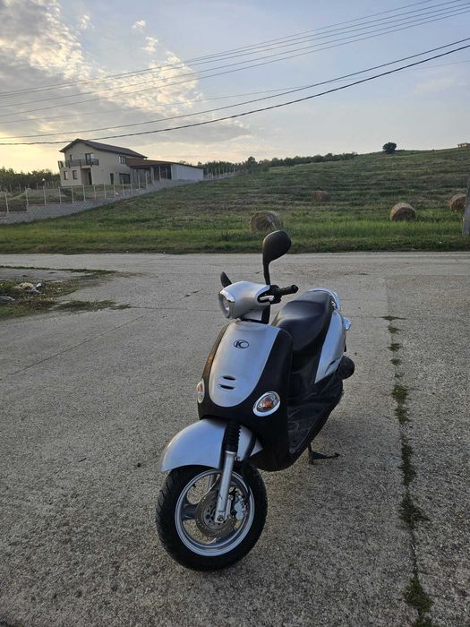 Scuter Kymco YUP50