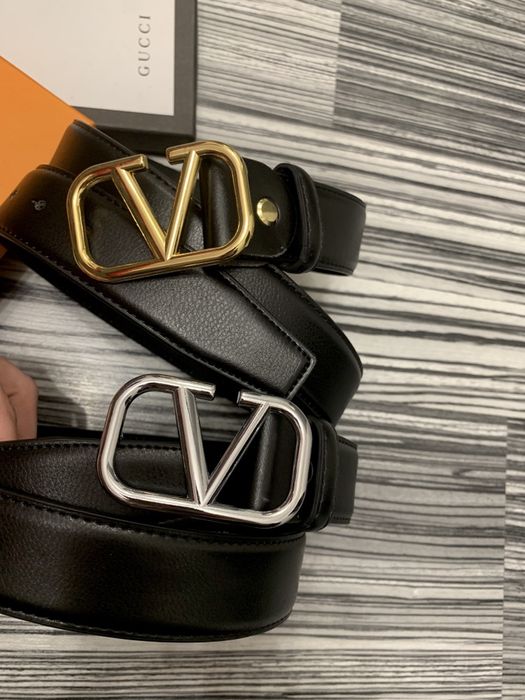 Curea VALENTINO-poze reale 100% piele naturală nu ecologică!MODEL UNIS